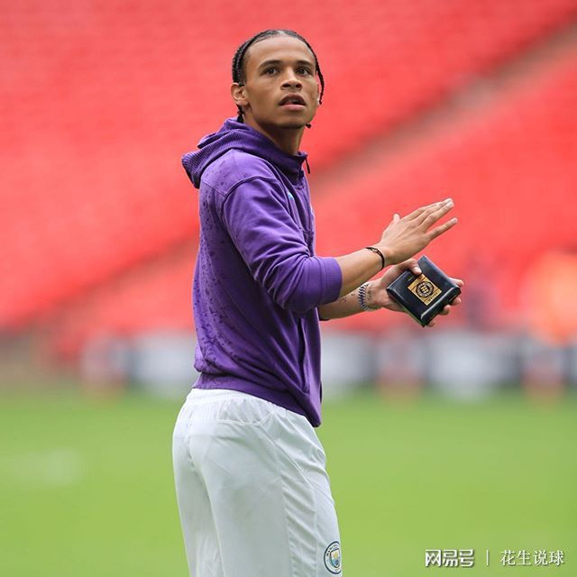 包含社区盾倒计时;拜仁慕尼黑冲刺阶段门线救险;细节引发关注;压力陡增;更衣室氛围转暖的词条 包含社区盾倒计时;拜仁慕尼黑冲刺阶段门线救险;细节引发关注;压力陡增;更衣室氛围转暖的词条