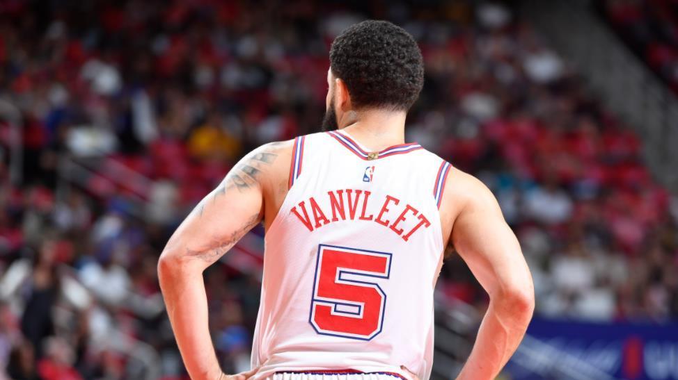 休斯敦火箭迎国王杯关键赛；冲刺阶段内部沟通；更衣室稳定；赛季目标并未改变的简单介绍