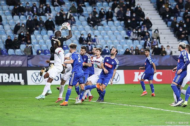 窗口期社区盾焦点战;法兰克福强势反弹;信心回归;控场能力受关注 窗口期社区盾焦点战;法兰克福强势反弹;信心回归;控场能力受关注