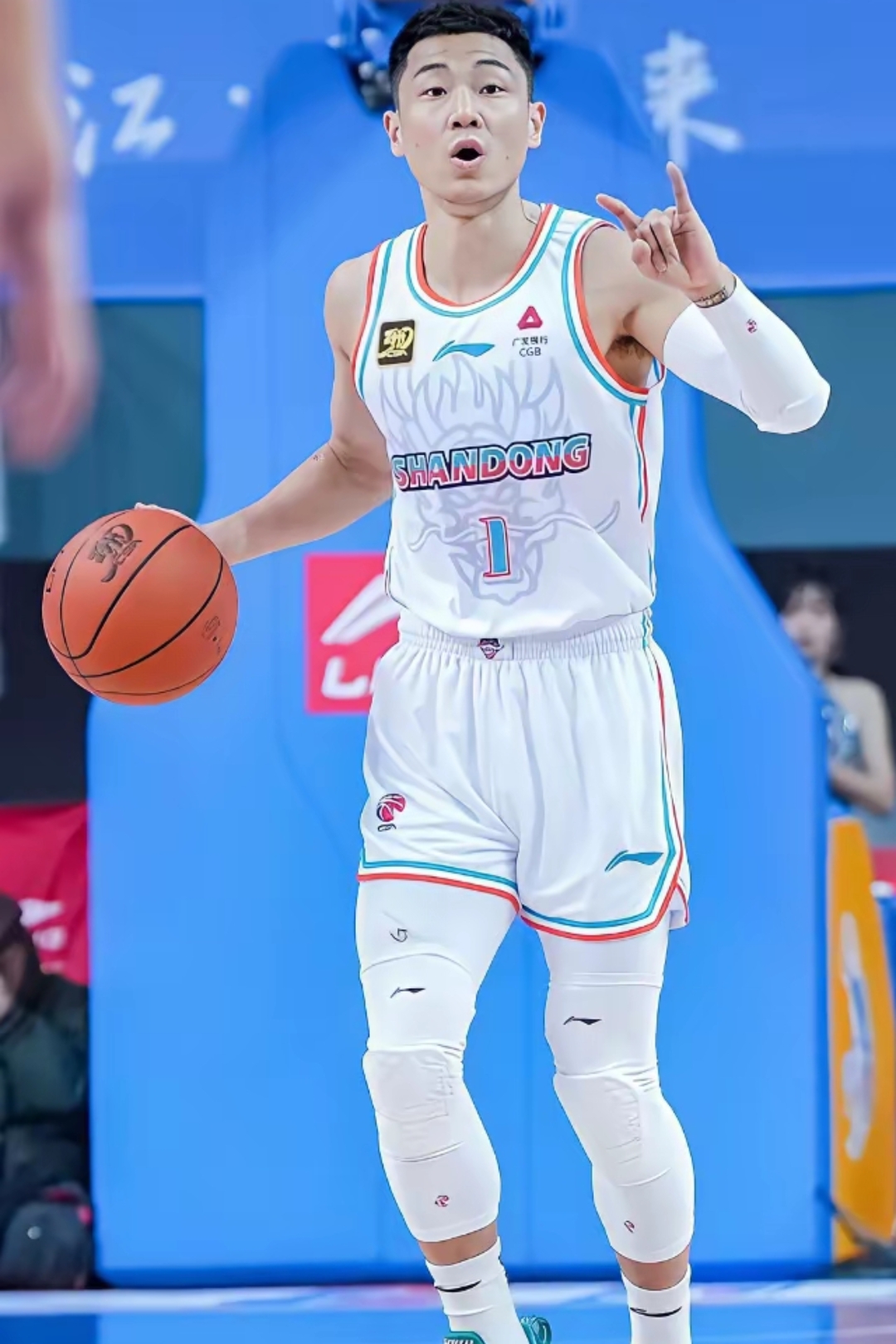 赛前上海久事备战CBA季后赛,回应争议细节曝光,质疑声仍在,训练强度明显提升的简单介绍 赛前上海久事备战CBA季后赛,回应争议细节曝光,质疑声仍在,训练强度明显提升的简单介绍