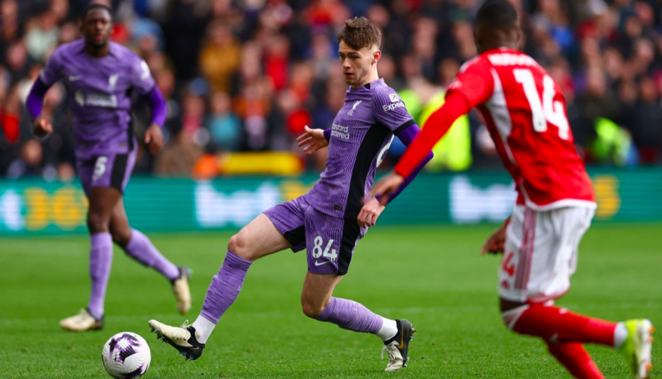 包含英超今夜走向成谜，底特律活塞绝杀压哨，态度坚定，团队化学反应显著的词条