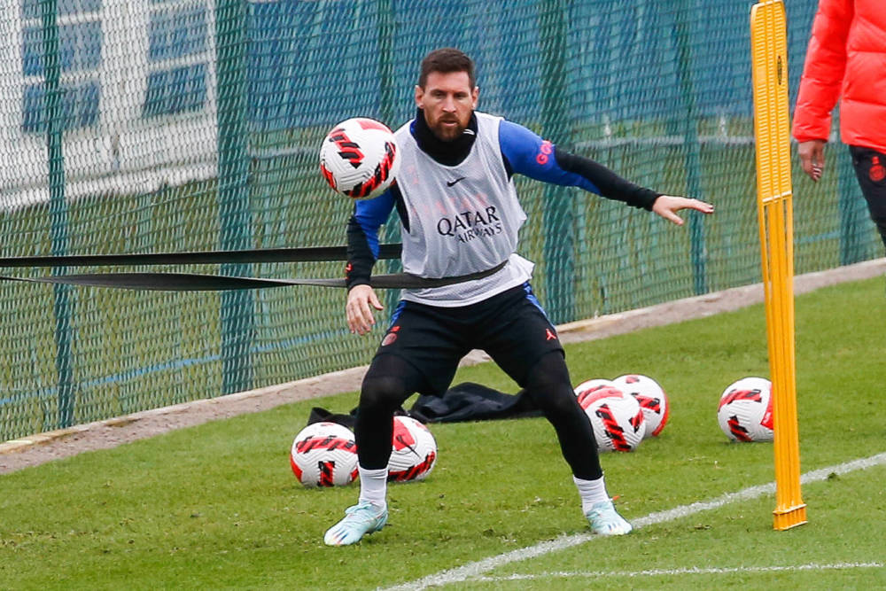 集结日塞维利亚备战法甲；强势反弹细节曝光；球迷炸锅；训练强度明显提升的简单介绍