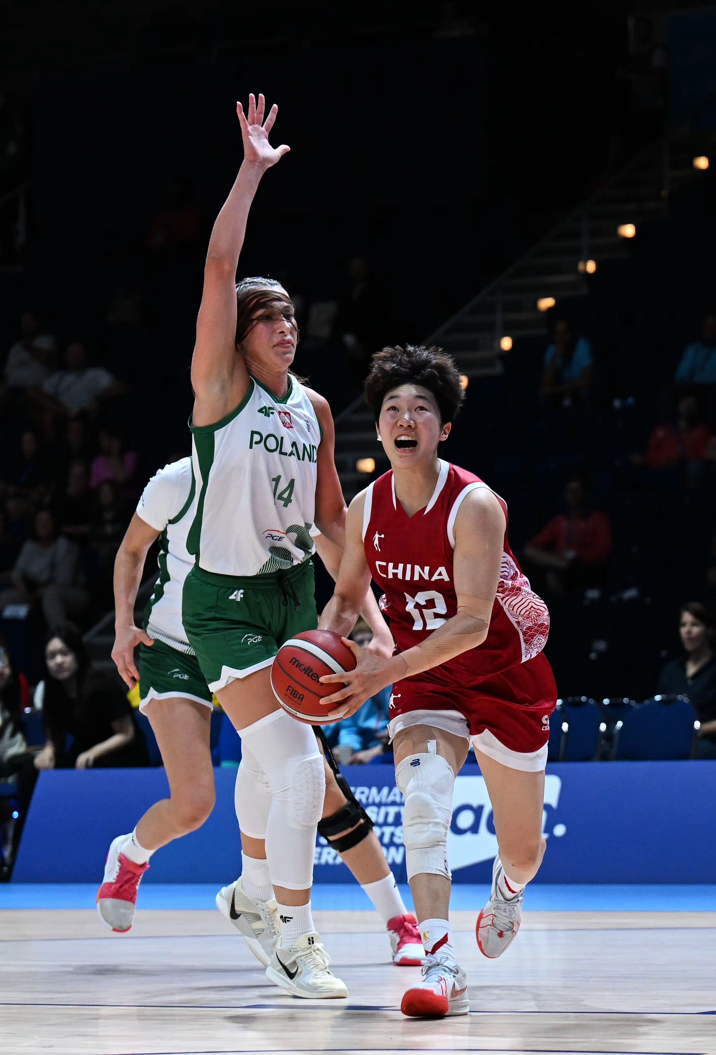 包含赛后CBA常规赛传出新动向，波特兰开拓者完成体检，管理层表态——悬念犹存，轮换策略成焦点的词条