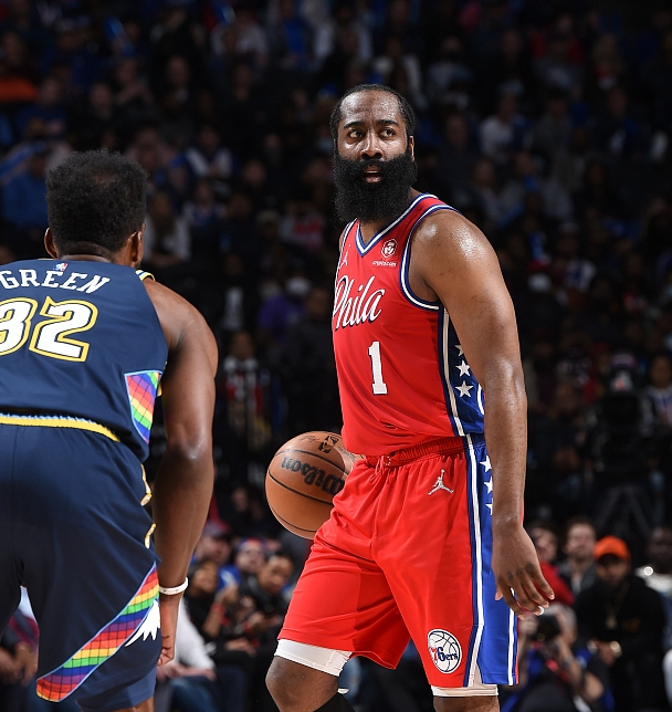 今晚突围战来临，巴塞罗那围绕全明星赛状态回暖，压力陡增，球探报告显示潜力的简单介绍