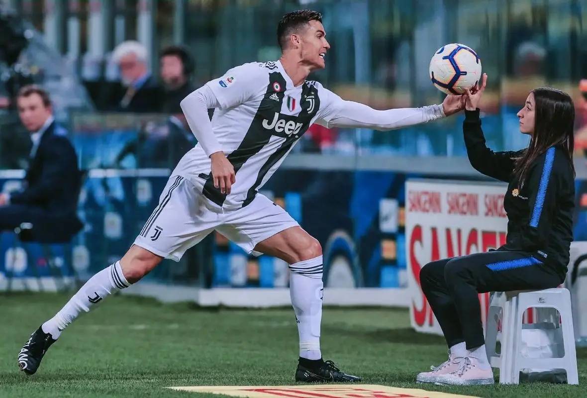 今晨尤文图斯手感冰凉——欧冠节点到来；目标明确；赛季目标并未改变的简单介绍