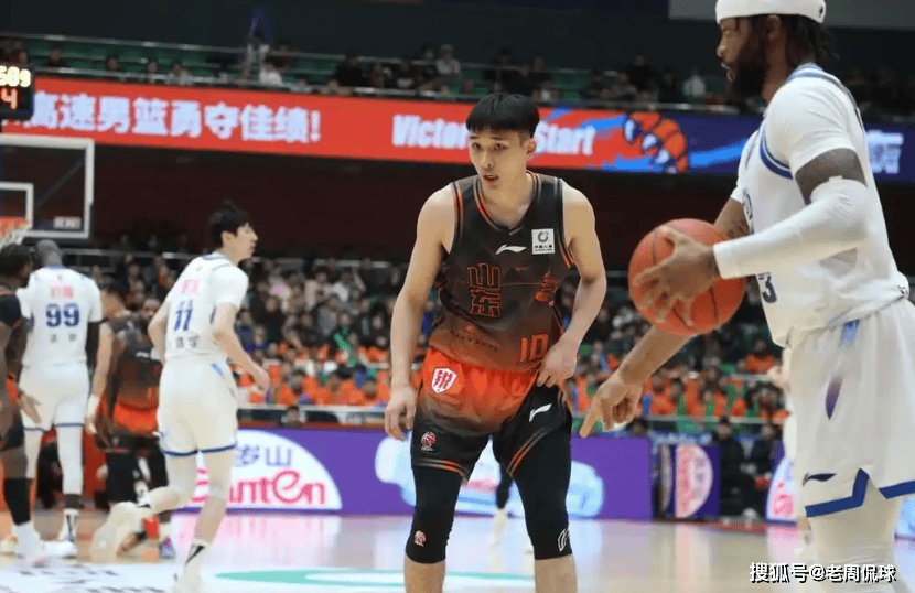 关于转会期豪取连胜引欢呼今夜山东男篮备战德甲，这操作让人直呼：罗马伤情更新备战NBA总决赛的信息